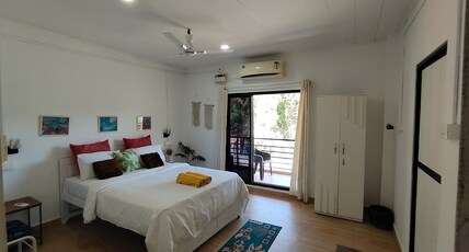 Rohish Komarpant Room Type - Bedroom 1