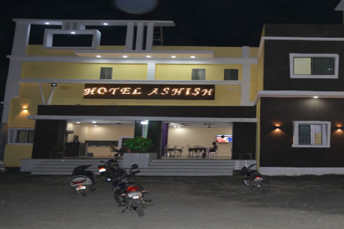 Hotel Ashish - Tap to explore photos