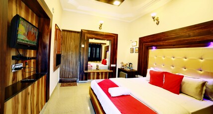 EMINENCE- PALM RESIDENCY Room Type - GOLDEN PREMIER (HILL- PALM FACING/COMMON BALCONY)