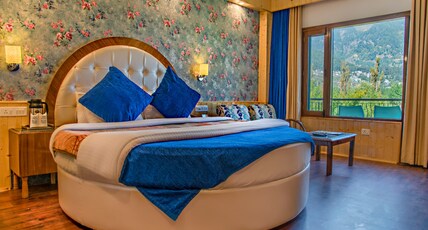 The Royal Regency Room Type - Royal Suite (Round Bedded With Bathtub and Private Balcony )