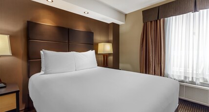 Best Western Cold Lake Inn Room Type - 1 Queen Bed, Non-Smoking, Sofabed, 2 Flat Screen Tvs, Kitchenette, Microwave And Refrigerator Best Western Cold Lake Inn Room Type - 1 Queen Bed, Non-Smoking, Sofabed, 2 Flat Screen Tvs, Kitchenette, Microwave And Refrigerator