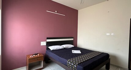 Sukra Residency Room Type - Super Deluxe Room