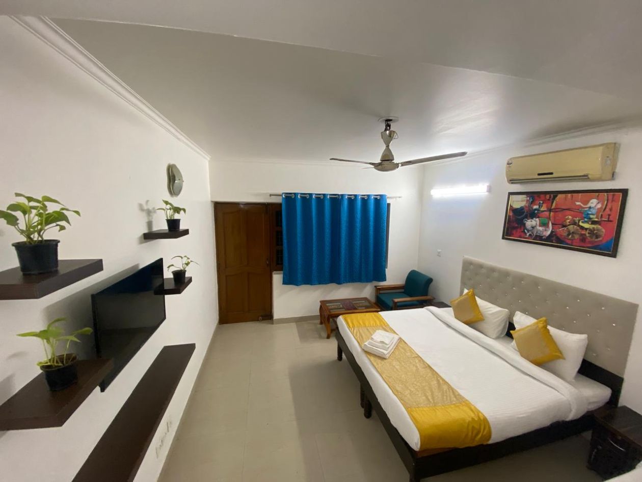 JSR Guest House INN - Tap to explore photos
