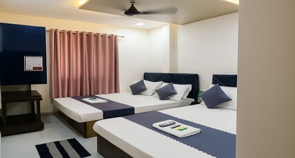 Shri Radha hotel Room Type - Family four bed room