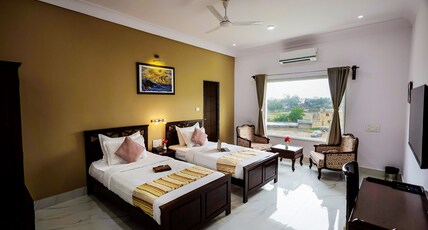Revaas Lake View Boutique Hotel Room Type - Heritage Twin l Free Pick Up From Train Or Bus Station - 8AM-8PM l Welcome Drink l Food Discount Revaas Lake View Boutique Hotel Room Type - Heritage Twin l Free Pick Up From Train Or Bus Station - 8AM-8PM l Welcome Drink l Food Discount