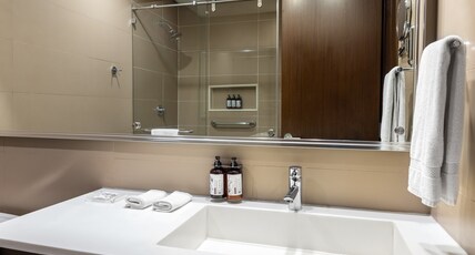 Crowne Plaza PANAMA AIRPORT Room Type - 2 Queen Beds Standard Pool View Crowne Plaza PANAMA AIRPORT Room Type - 2 Queen Beds Standard Pool View