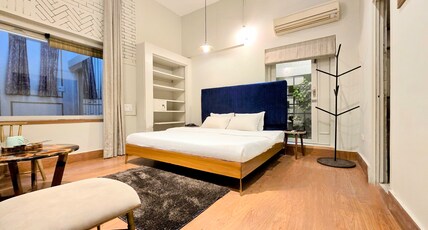 Giovanni House Room Type - Luxury king Room