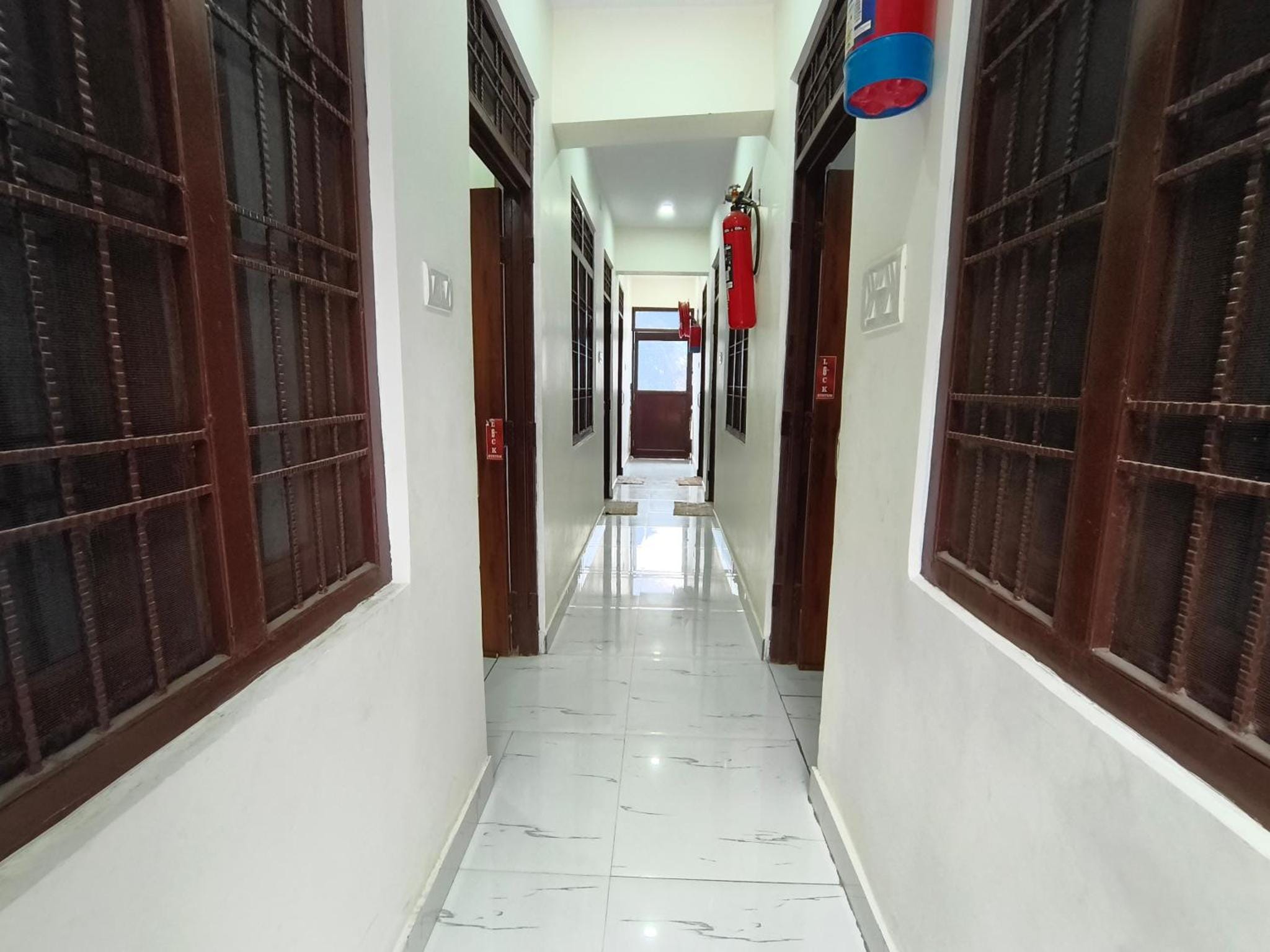 Uma Homestay Pakhi - Tap to explore photos