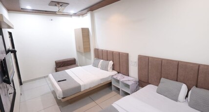Hotel Shivay Palace Ujjain Room Type - Family AC Room