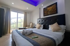 Taj Home Stay| near IICC and Yasho bhoomi Metro