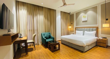 ROYAL PALM HOTEL AND RESORT Room Type - Deluxe Room