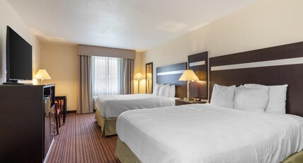 Best Western Parsons Inn Room Type - 2 Queen Beds, Non-Smoking, Microwave And Mini-Refrigerator, Wi-Fi, Full Breakfast Best Western Parsons Inn Room Type - 2 Queen Beds, Non-Smoking, Microwave And Mini-Refrigerator, Wi-Fi, Full Breakfast