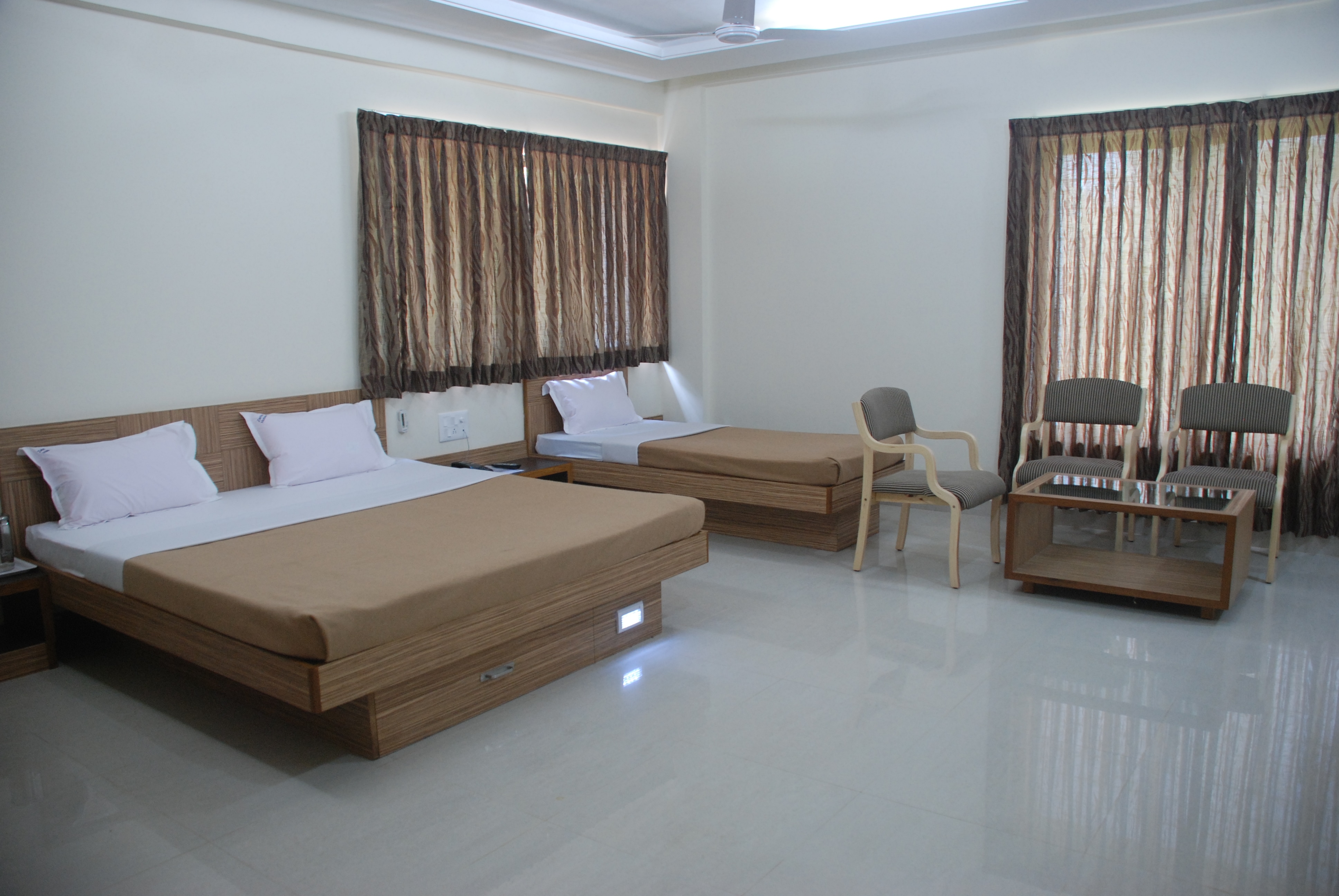 Hotel Chivala Beach - Tap to explore photos