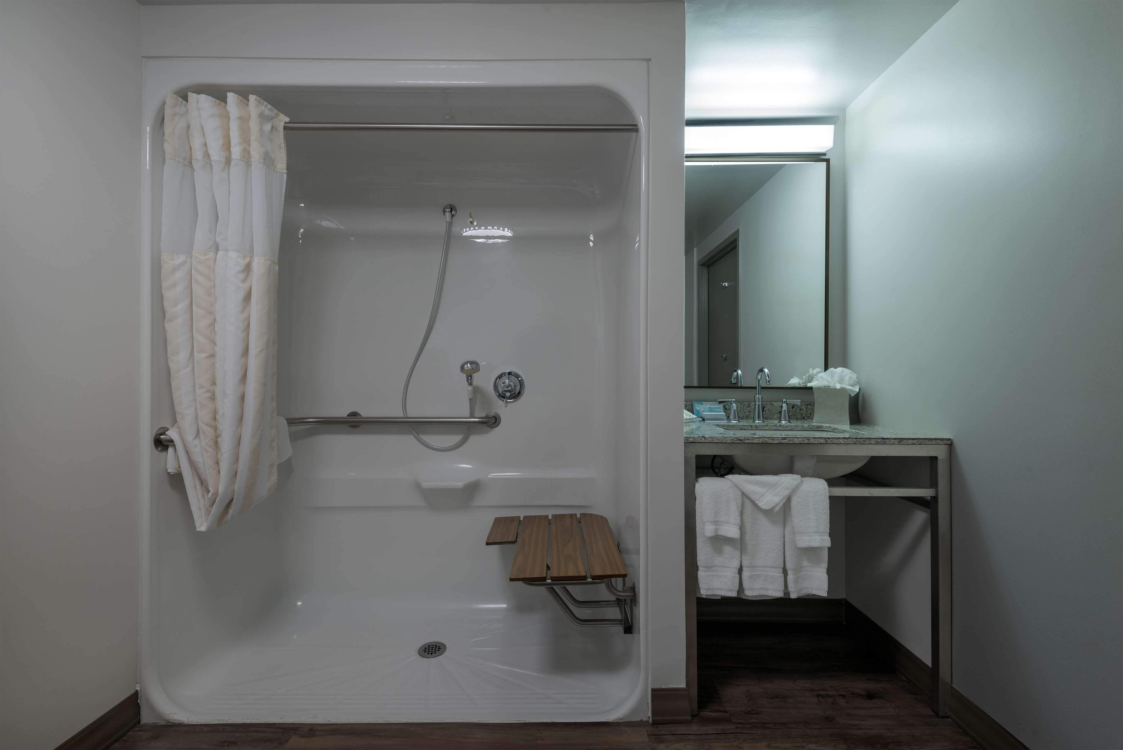 Hilton Garden Inn Owings Mills - Tap to explore photos