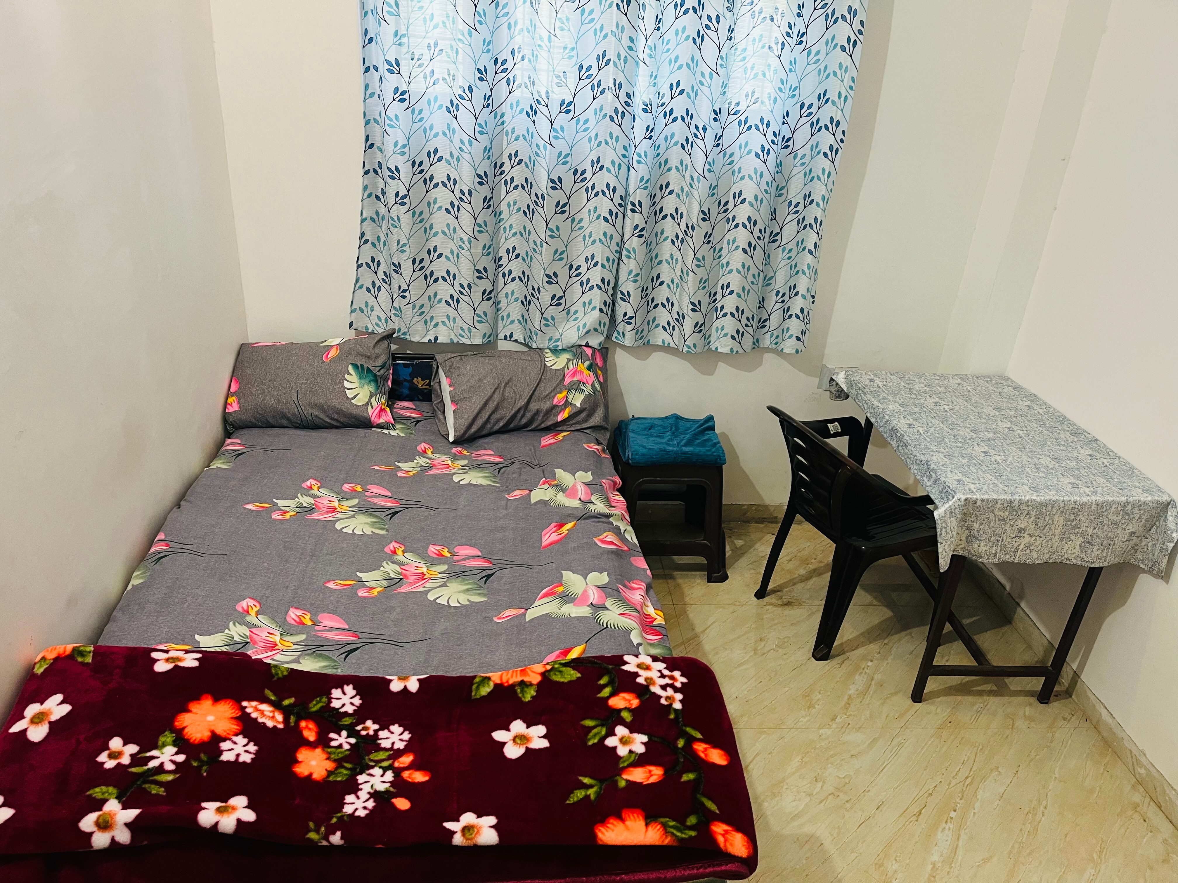 Budget Family Stay 2BHK Nathdwara - Tap to explore photos