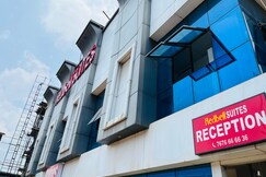 Redbell Suites, Pantheeramkavu