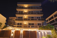 FlxHo Horizon ONE Luxury Hotel & Residences | Golf Course Rd