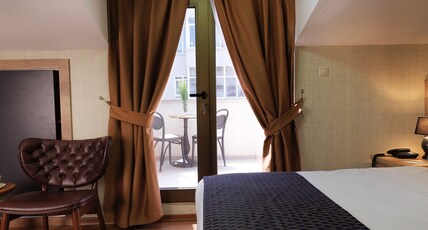 Jaff Hotels Room Type - Standard Room with Balcony