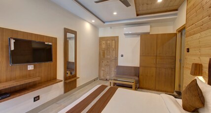 Hotel SkyKing Room Type - Superior Room