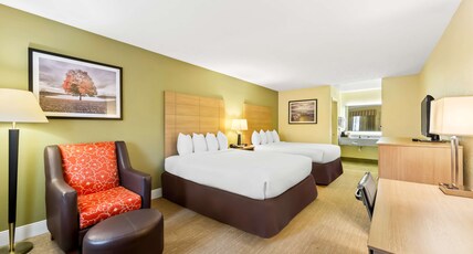 Best Western Dayton Room Type - 2 Queen Beds, Non-Smoking, Microwave And Refrigerator, Wi-Fi, Full Breakfast