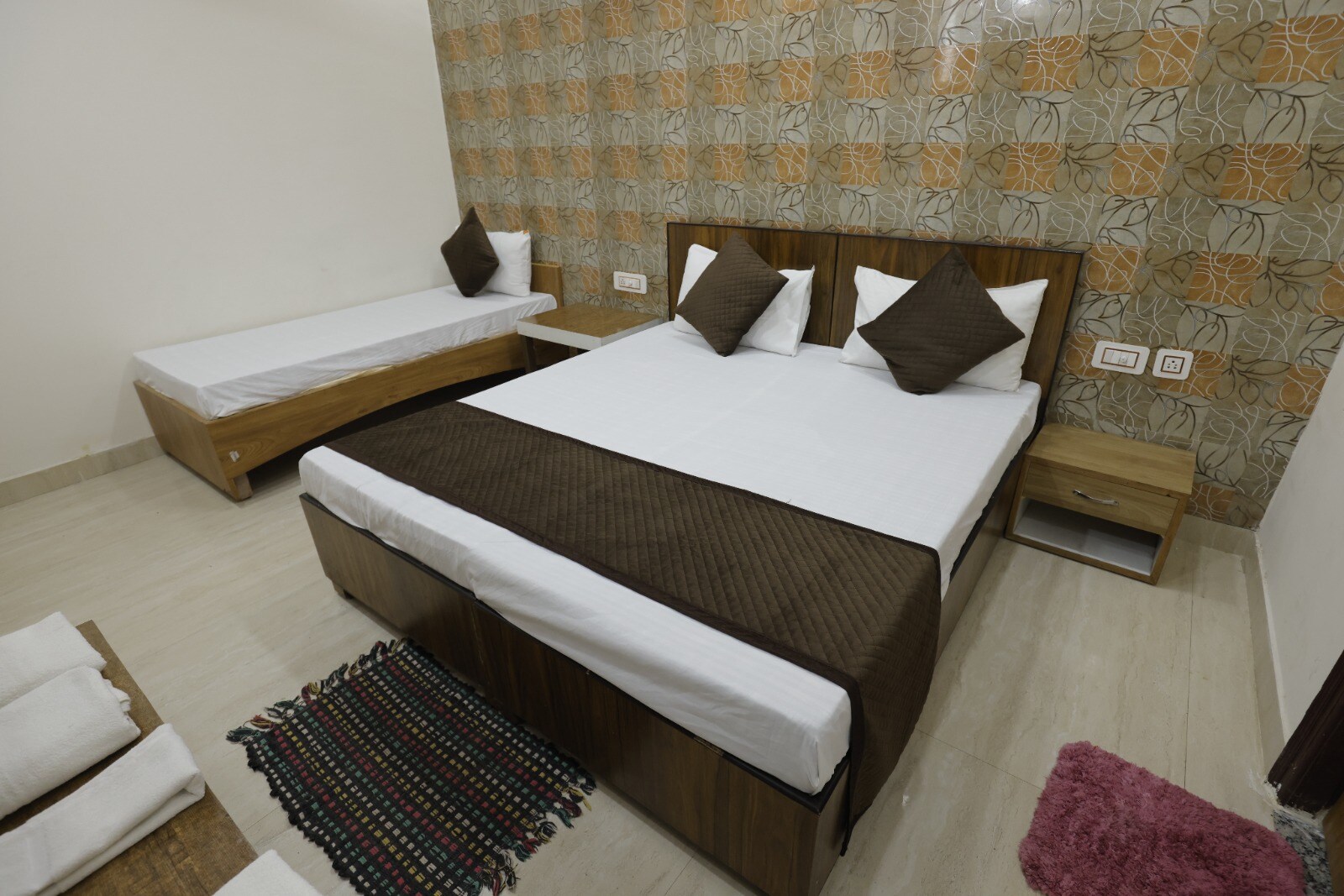 Basil Inn Guest House - Tap to explore photos