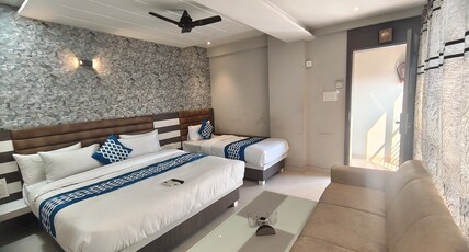 Hotel Rajyog Devashish Restaurant and Lodging Room Type - LUXURY SUITE ROOMS