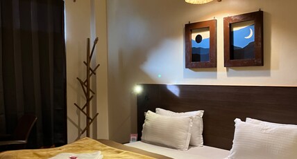The Royal Orchard Kasol Room Type - Classic with Balcony & Mountain View