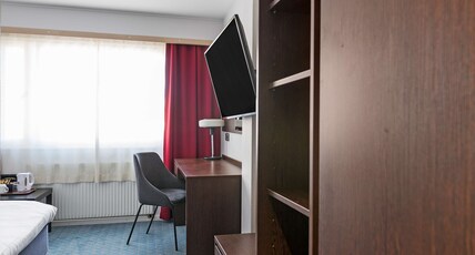 Best Western Malmia Hotel Room Type - 1 Double Bed, Non-Smoking, Economy Room, Work Desk, Wi-Fi, Full Breakfast Best Western Malmia Hotel Room Type - 1 Double Bed, Non-Smoking, Economy Room, Work Desk, Wi-Fi, Full Breakfast