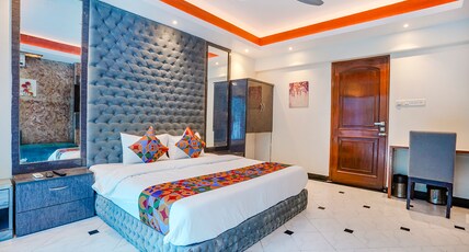 Via Twigo Inn Room Type - Premium Room