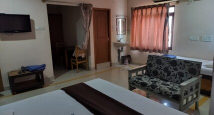 Hotel Marudhan Grand Room Type - DeluxeTrible Bed Room