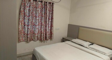 POP 84573A Sri Jogulamba Residency Room Type - Classic