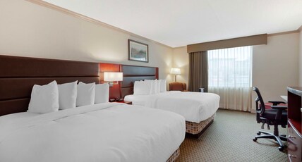 Best Western Plus City Centre Inn Room Type - 2 Queen Beds, Non-Smoking, Fireplace, Flat Screen Television, Microwave And Refrigerator, High Speed