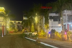 Hotel Singroul Palace & Restaurant