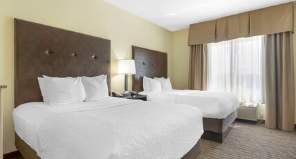 Best Western Plus Ellensburg Hotel Room Type - 2 Queen Beds, Non-Smoking, Mini-Suite, Refrigerator, Microwave, High Speed Internet Access, Full Bre Best Western Plus Ellensburg Hotel Room Type - 2 Queen Beds, Non-Smoking, Mini-Suite, Refrigerator, Microwave, High Speed Internet Access, Full Bre