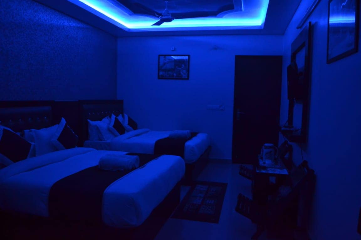 B R INTERNATIONAL HOTEL - Tap to explore photos