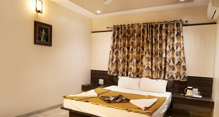HOTEL SAI SURAJ PARK Room Type - Double Bed Non AC