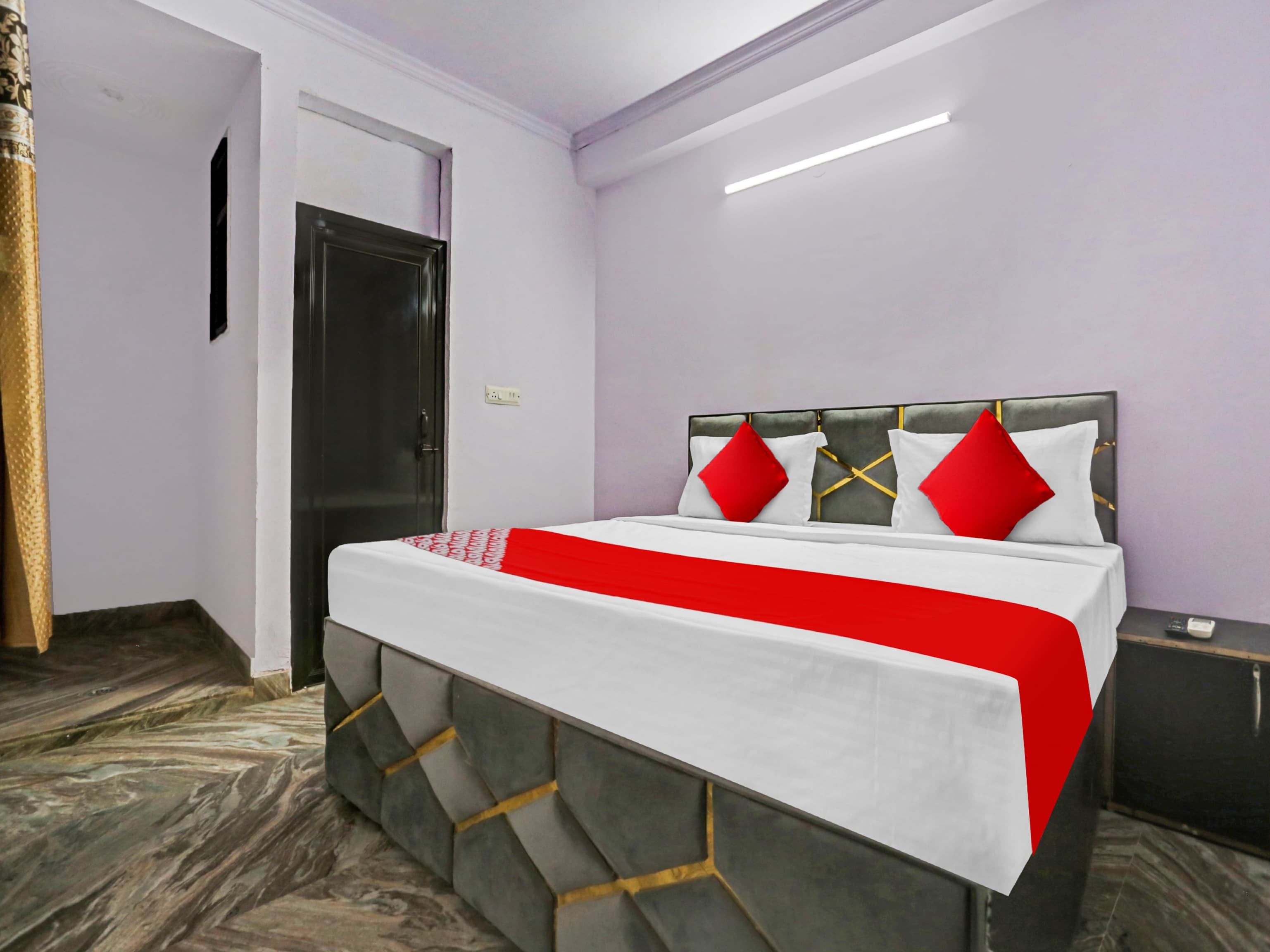 Hotel O Premium Rooms - Tap to explore photos