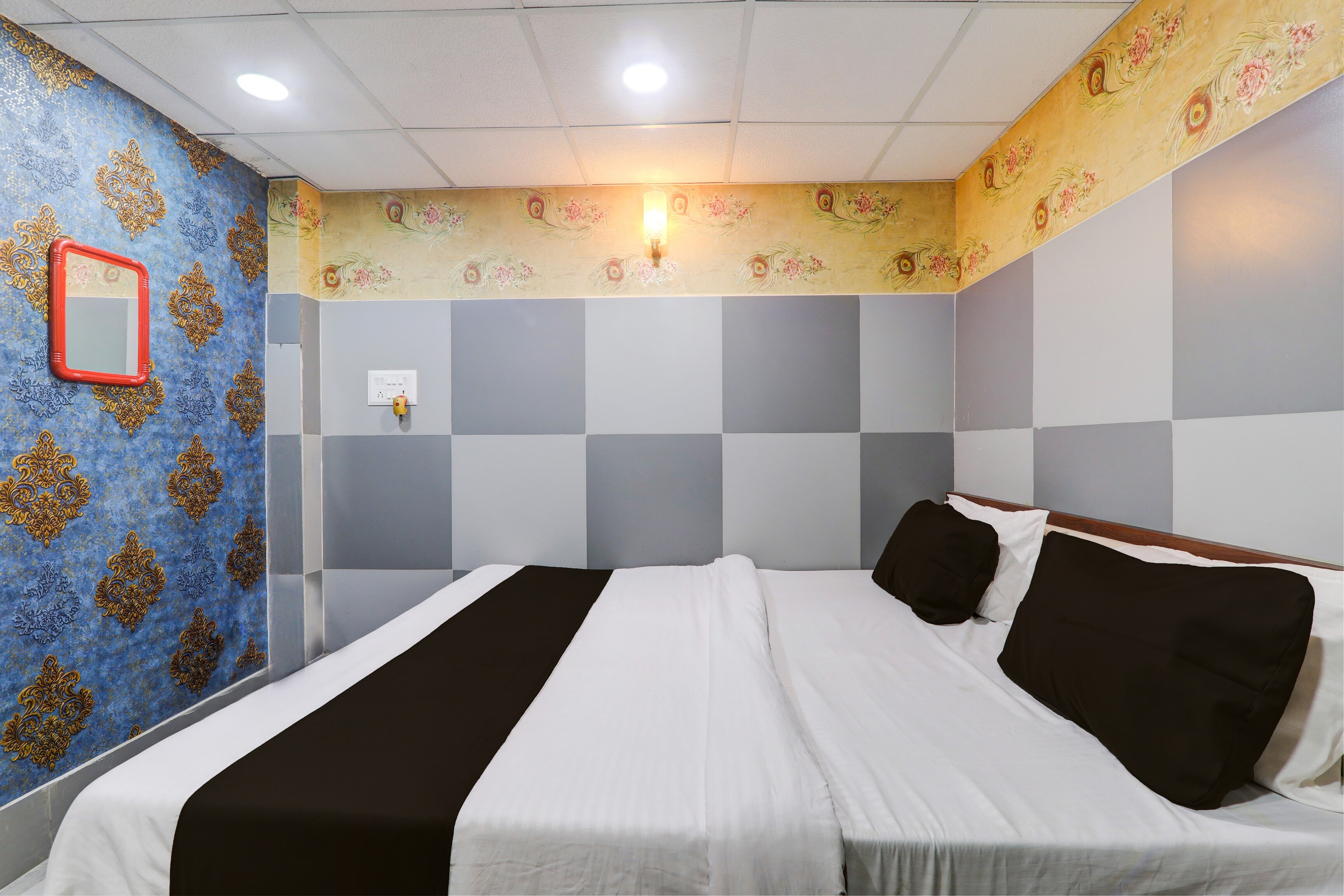 Hotel O CHANDRA GUEST HOUSE - Tap to explore photos