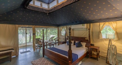 Dera Baghdarrah Nature Retreat Room Type - Deluxe AC tent