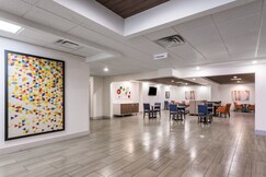 Holiday Inn Express & Suites PETERSBURG-FORT LEE