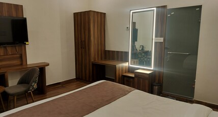 Hotel Mira Room Type - EXECUTIVE ROOM