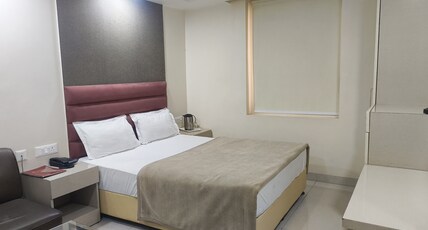 Hotel Rajan Room Type - AC Super Deluxe