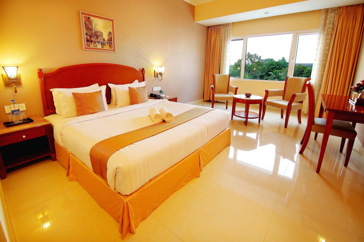 Camelot Hotel, Alleppey - Tap to explore photos