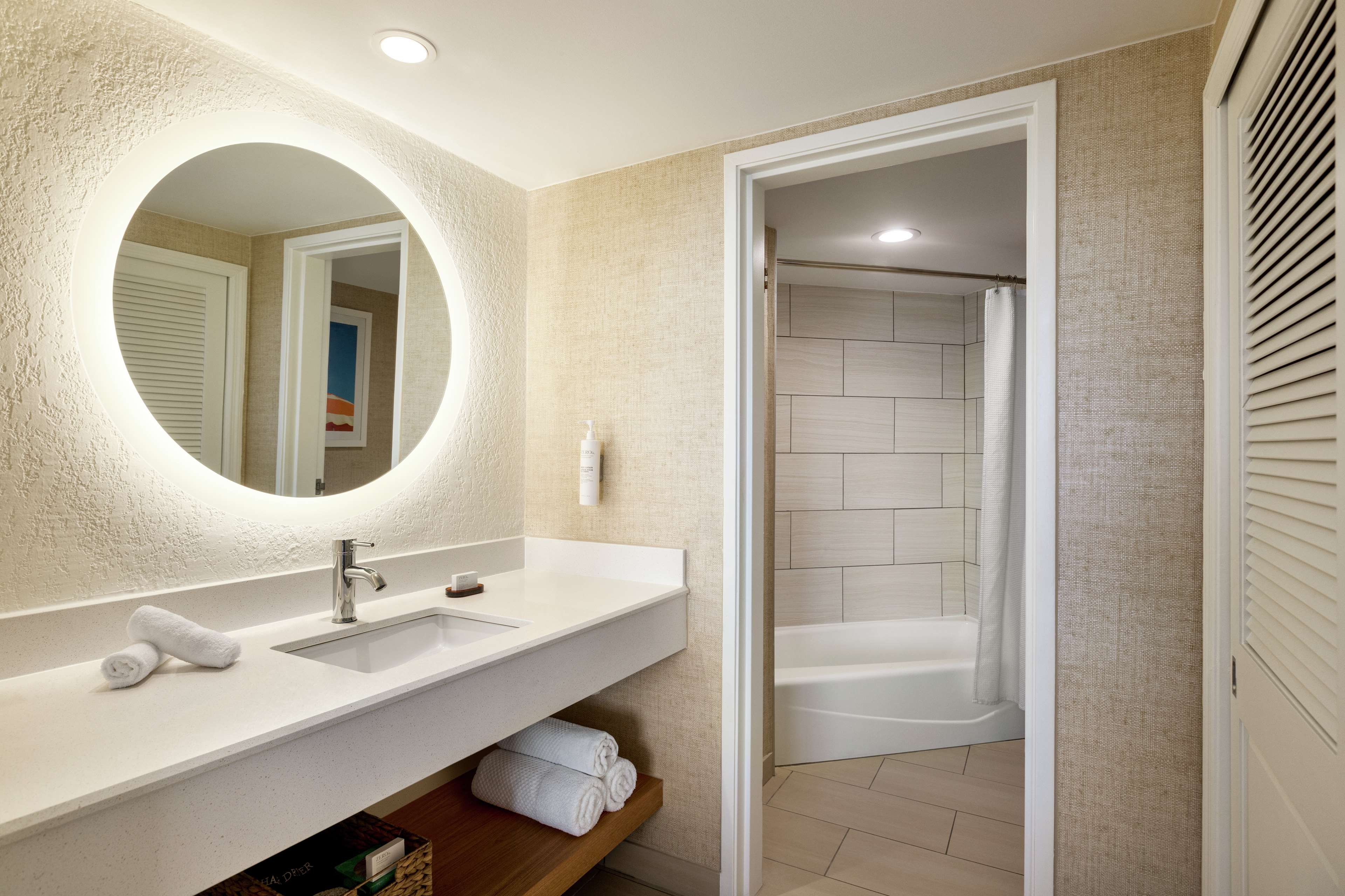 Embassy Suites Deerfield Beach - Resort & Spa - Tap to explore photos