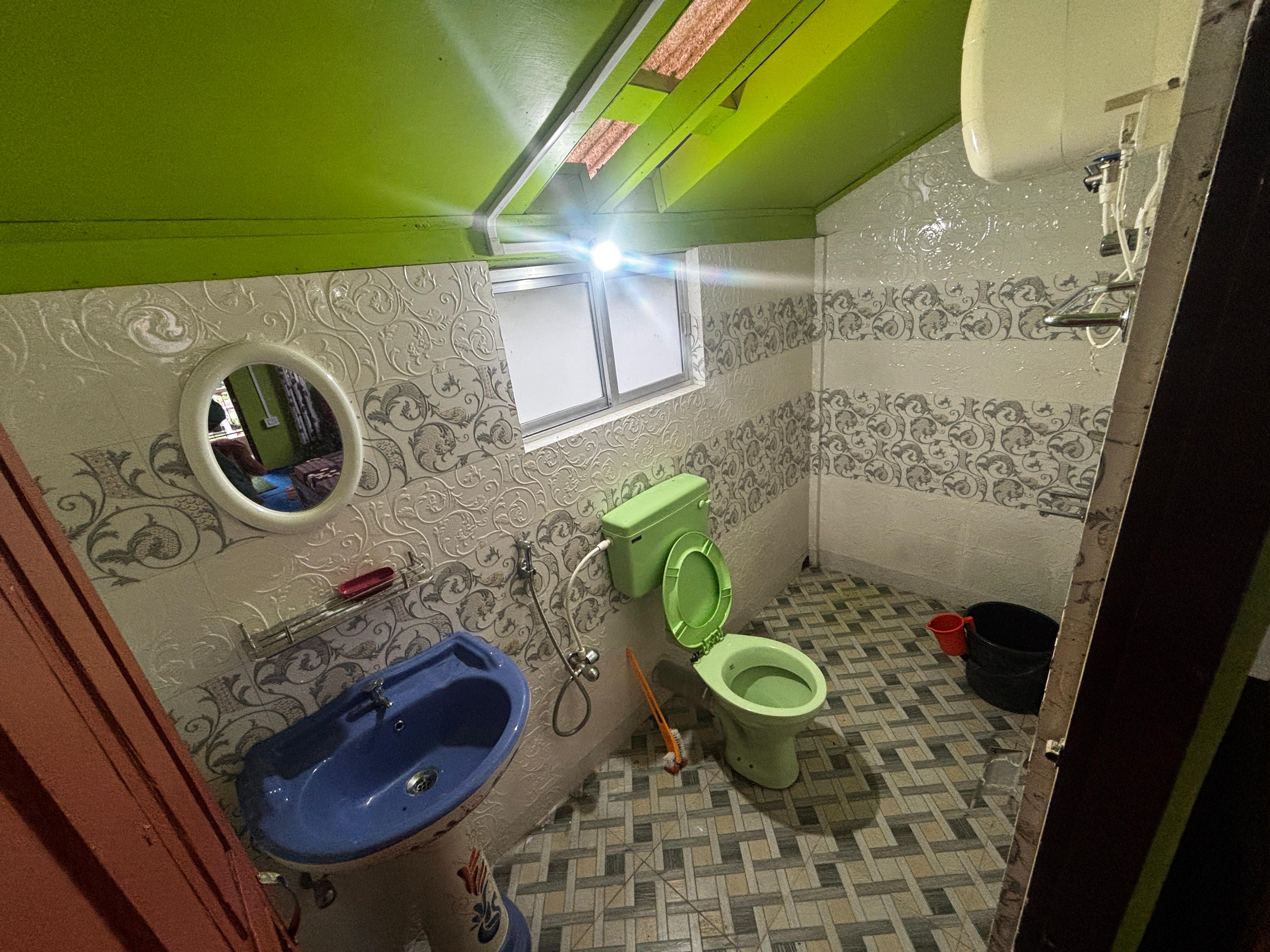Satrangi Homestay Lamahatta - Tap to explore photos