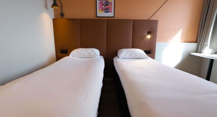 ibis Lyon Est Bron Room Type - Standard Room, 2 Single Beds