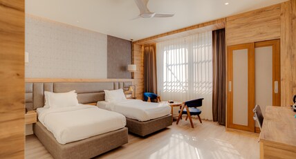 Hotel Vasundhara Palace Room Type - DELUXE TWIN ROOM