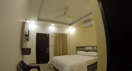 Alfa Inn Room Type - Deluxe Double AC Room