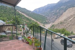 COSY BIRD HOME STAY