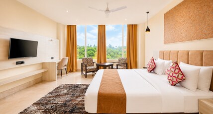 YASHSHREE NAMDANG PREMIER HOTEL & BANQUET Room Type - Premium